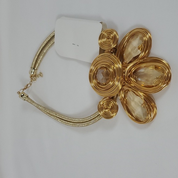 5 Layer Illusion Wire Color Shell & Chunky Statement Necklace & Earrings - Picture 8 of 16